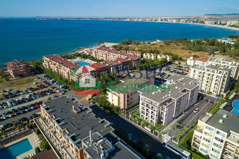 Напълно обзаведен апартамент с 1 спалня В нов комплекс "Премиер Форт Суитс", 58.69 кв. м,