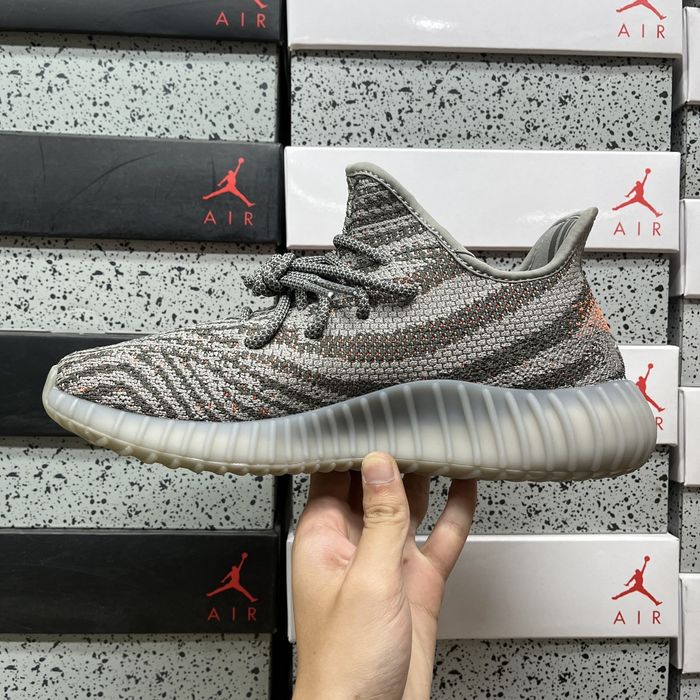 Yezzy 350 boost v2