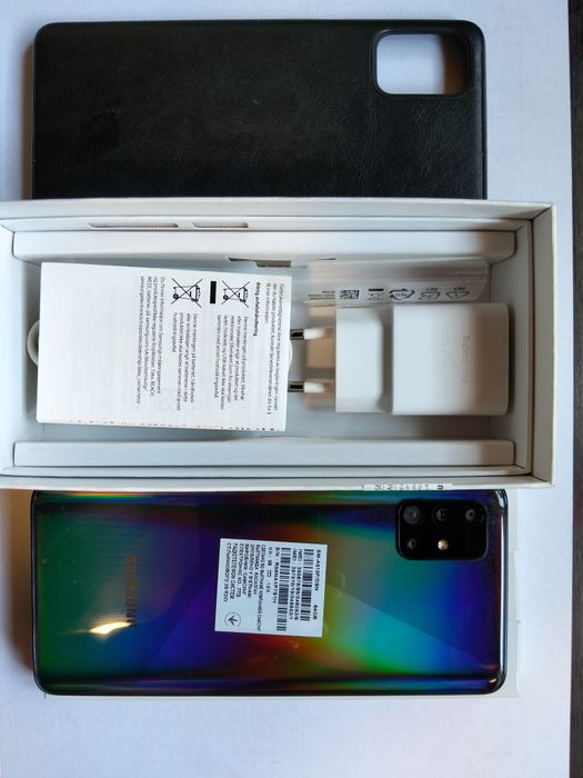 Продам смартфон Самсунг А51 4/64,