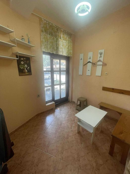 Търговски обект за Продажба, гр.Търговище, кв.Вароша