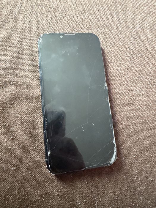 Iphone 13 128gb за части
