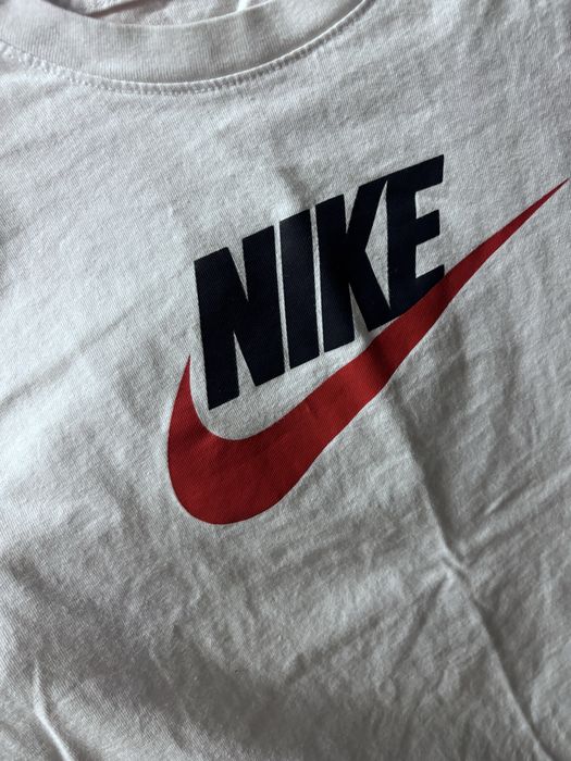 Тениска Nike 146-158 + къси дънки размер 146