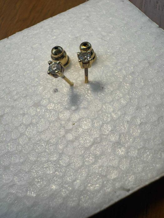 златни обеци с диаманти Алтънбаш със сертификат