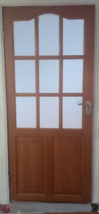 Межкомнатные двери деревянные