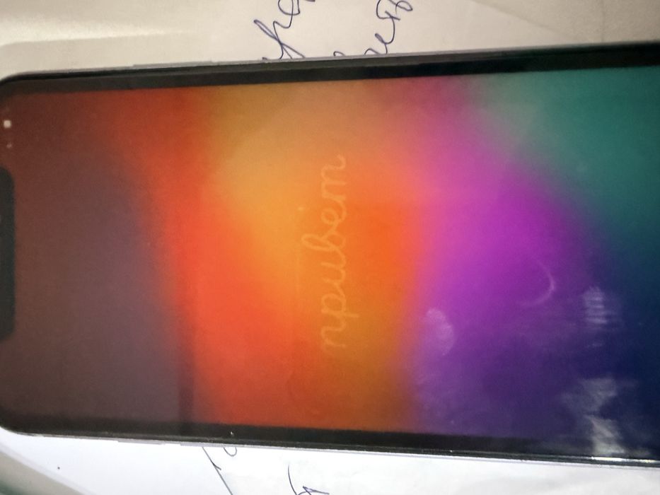 Срочно продам Айфон 11 с коробкой