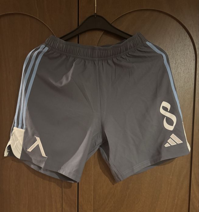 Мачова фланелка на Левски