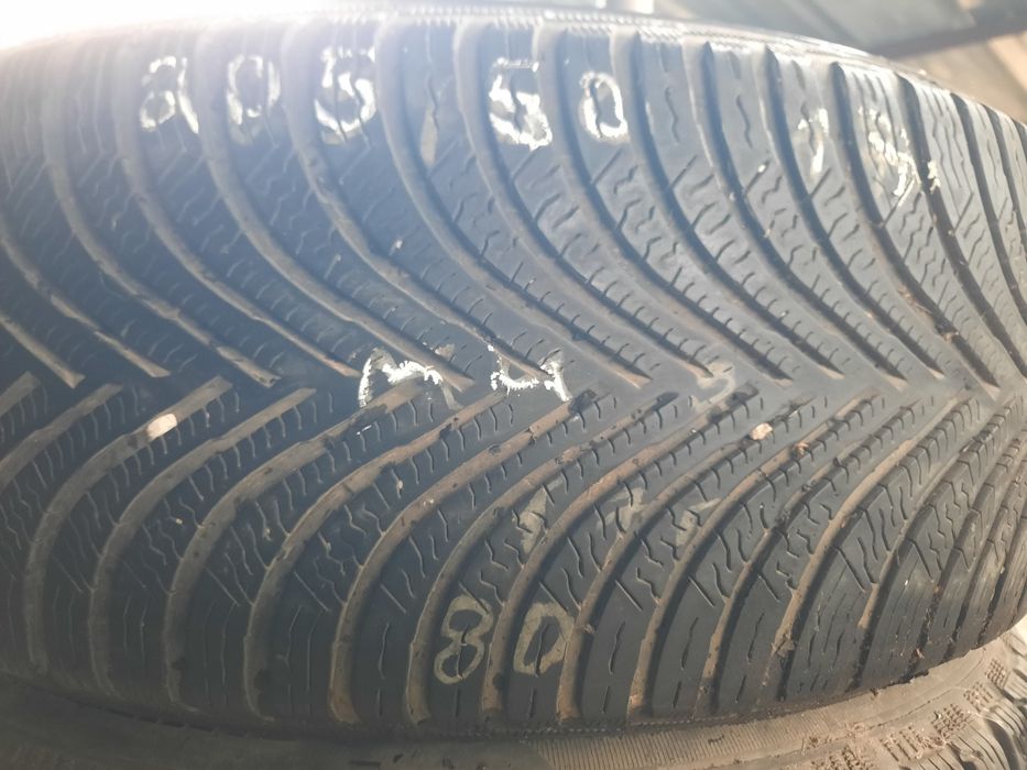 Единични Зимни Гуми:205/50/17;225/55/17;215/50/17;225/50/17;215/55/17