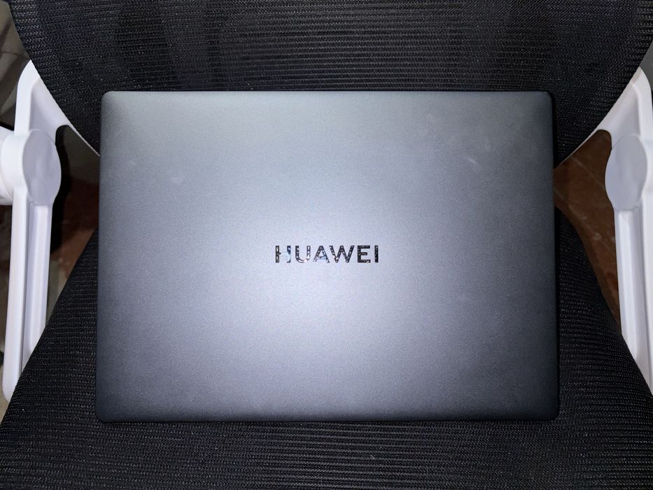 Huawei matebook 14