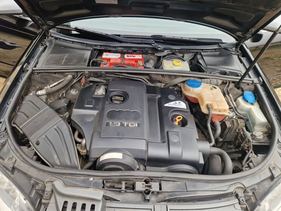 Vând Audi a4 B7 anu 2006 1.9 cm 116cp in stare buna pret 3200 euro neg