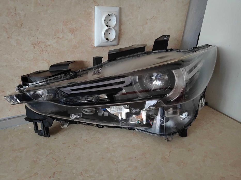 Фар Mazda CX5 FULL LED 17-22г. ляв / Фар Мазда ЦХ5 Оригинален