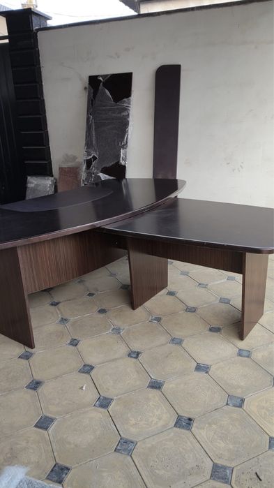 Офисные столы в буу