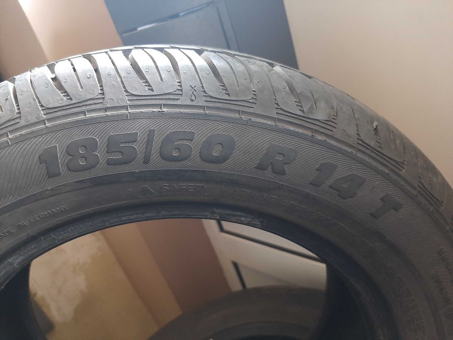 2 бр 185 60 14 Semperit летни