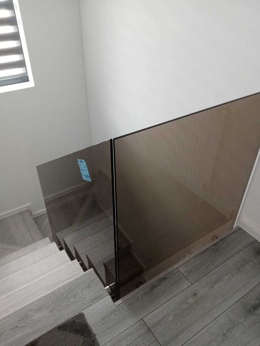 Balustrade de sticla pentru scari si balcoane