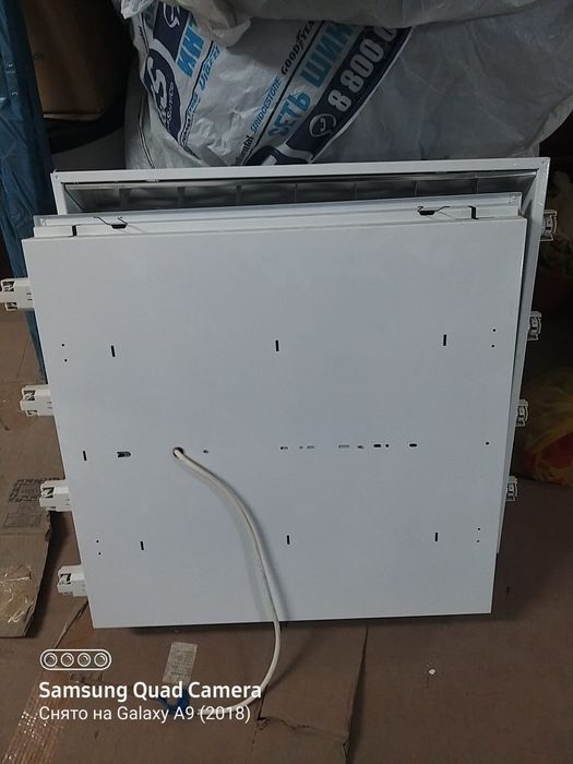 Потолочный светильник