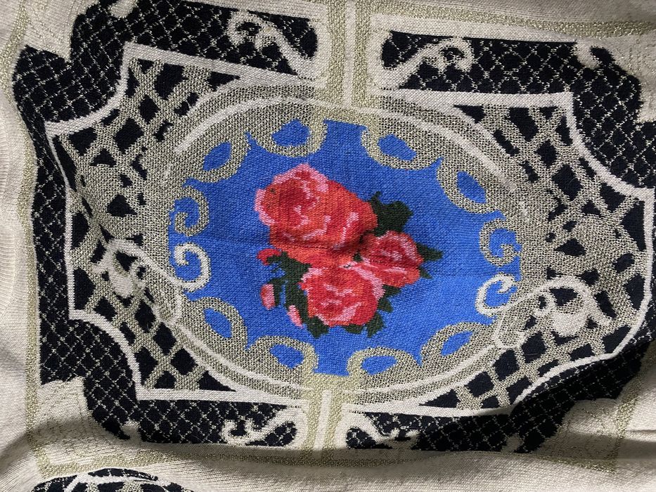 Pulover nou fara eticheta