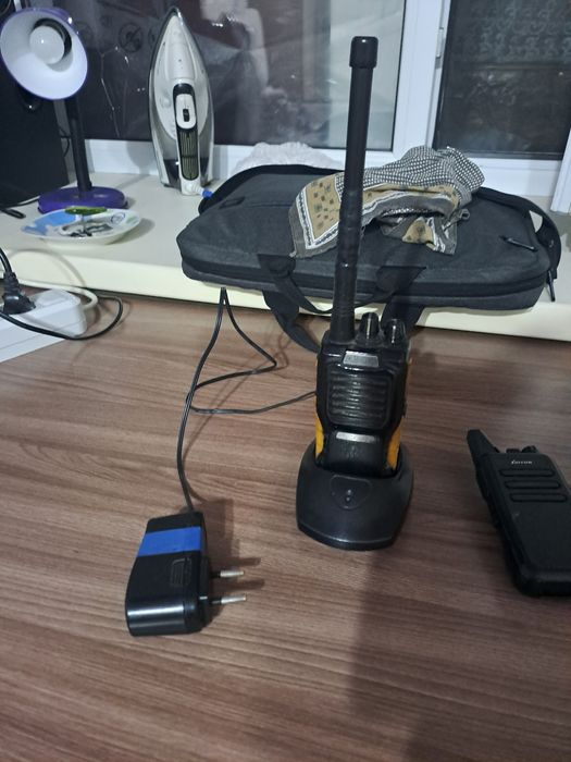 Продаю две  рации