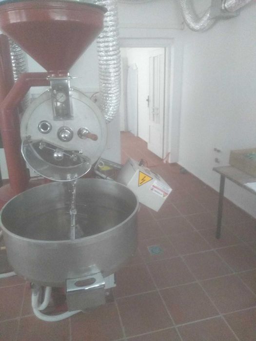 Дава се под наем Магазин в Варна, м-т Евксиноград - 100 кв.м за 500 € - Снимка #15