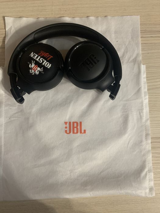 Продам наушники JBL *Holsten*