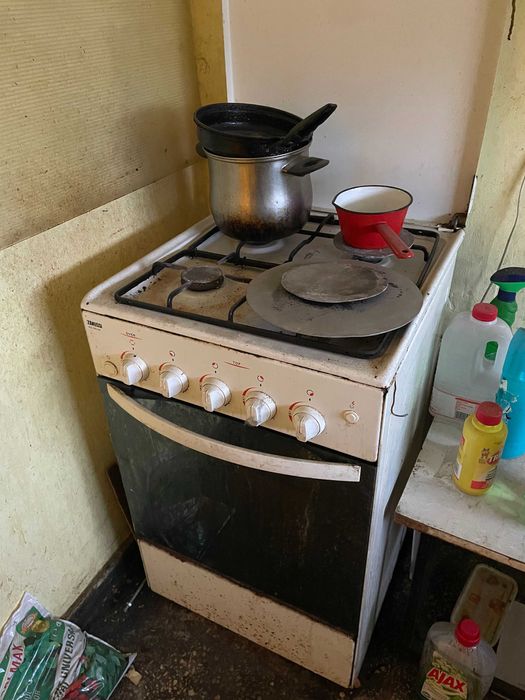 Pachet 4 electrocasnice bucătărie Frigider Arctic, Aragaz Zanussi