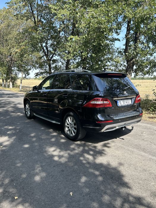 Vând Mercedes Benz ML250 W166