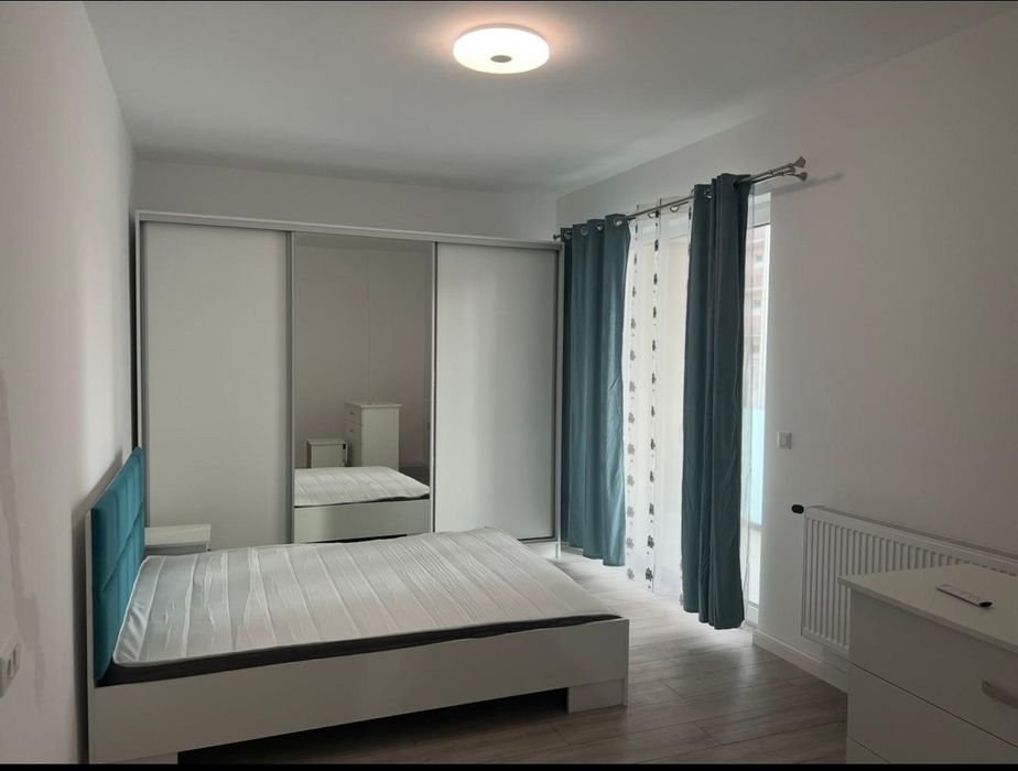 Inchiriez apartament zona ISU