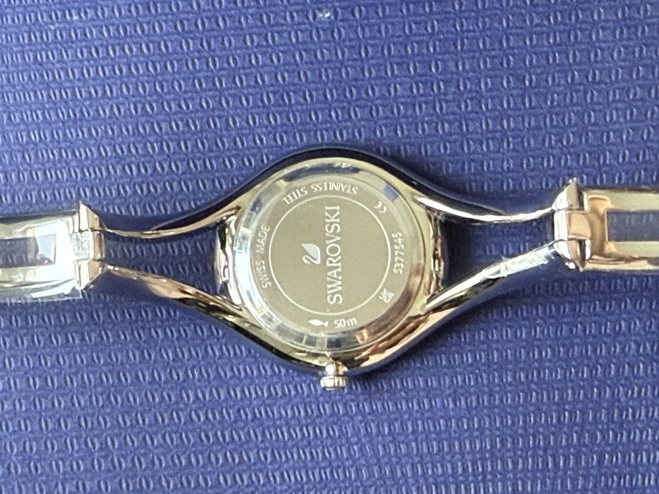 Ceas Swarovski nou nepurtat