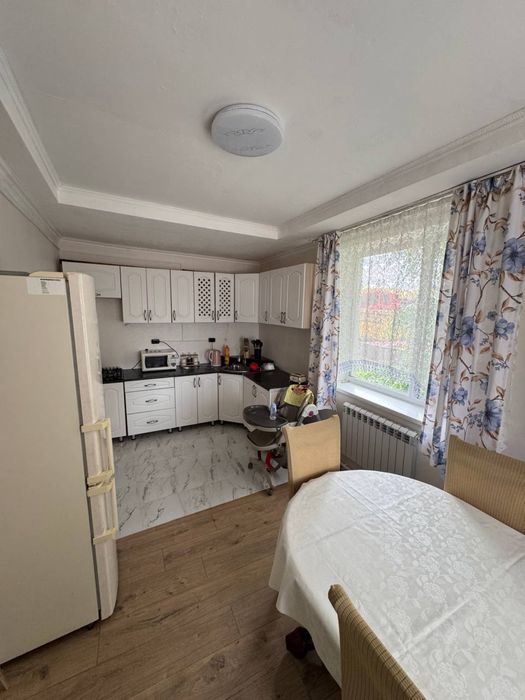 Продам 2 этажный ДОМ