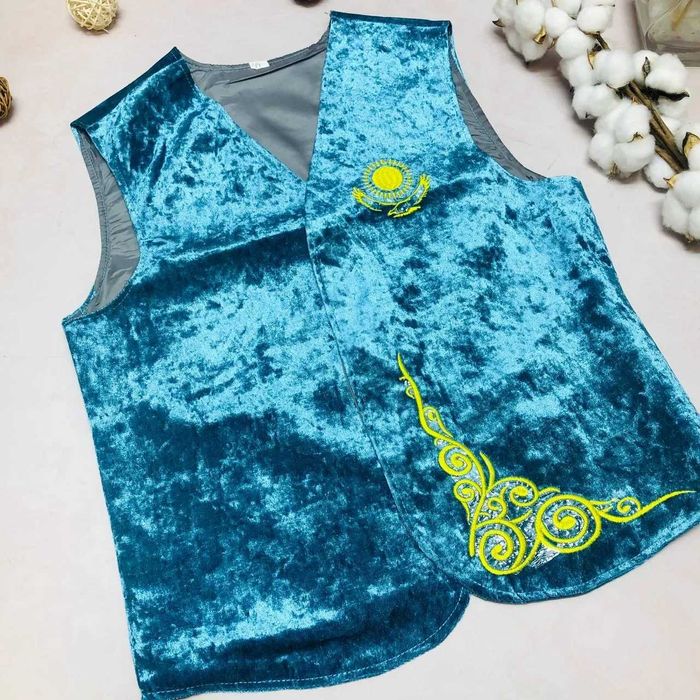 Национальные жилетки