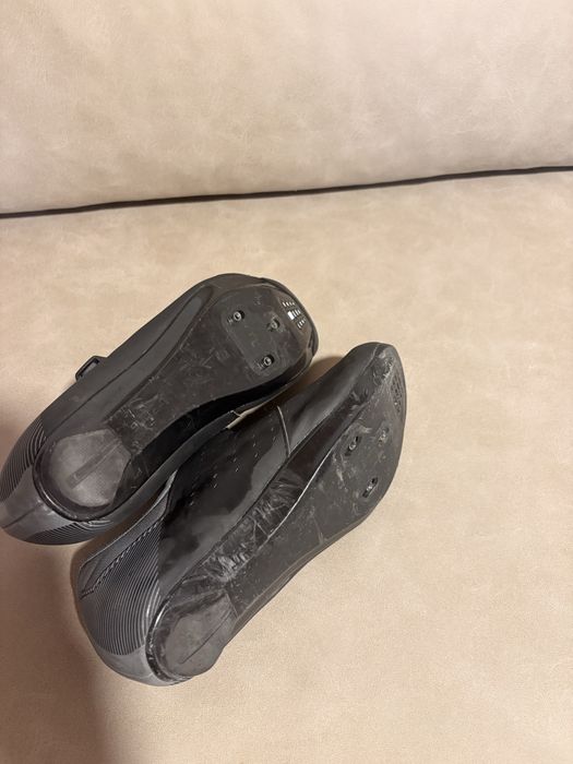 Заглавие: Shimano RP3 – Шосейни обувки (РАЗЛИЧНИ НОМЕРА: 42 и 43)