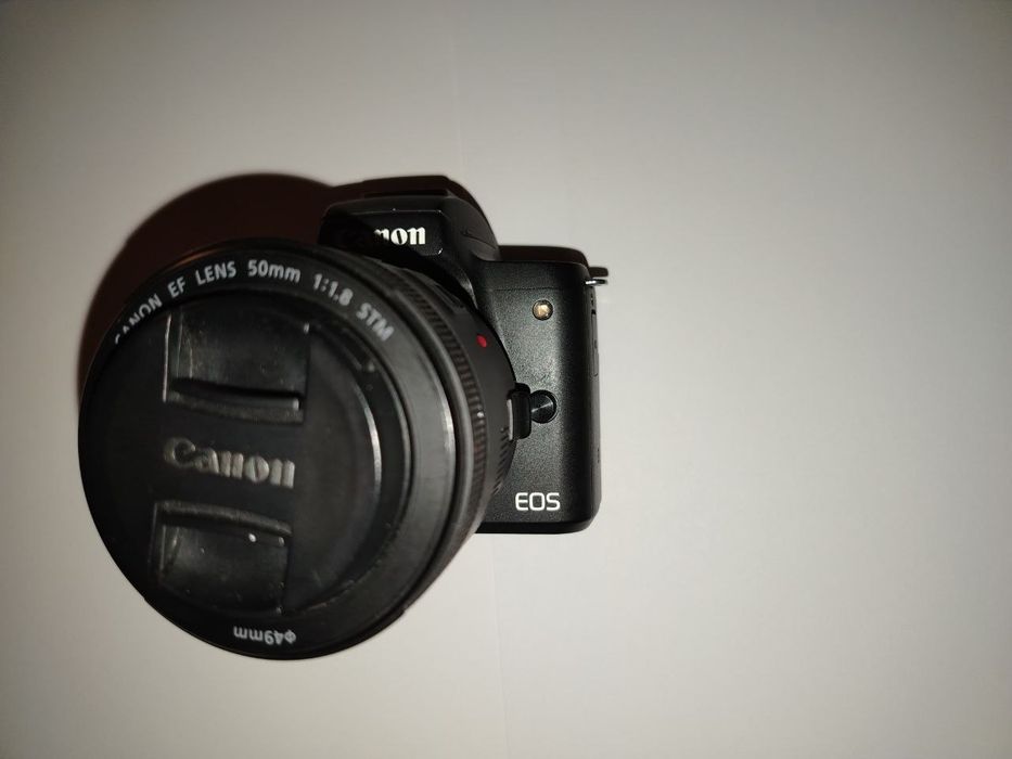 Фотоапарат Canon EOS M50