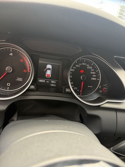 AUDI A5 0 — imagine 5