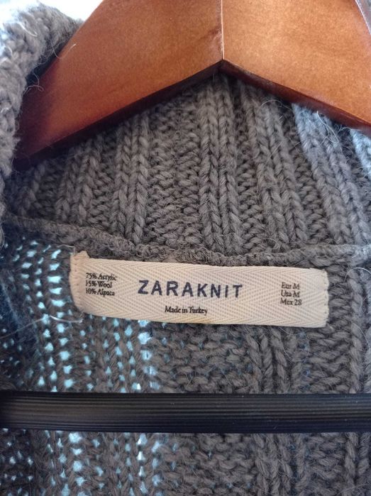 Сива жилетка Zara със съдържание на вълна
