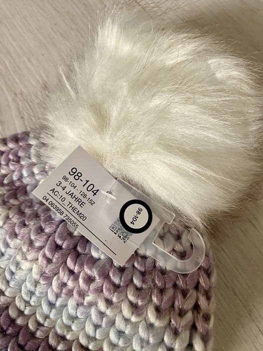 Set super pufos fete C&A- fes si fular- noi!