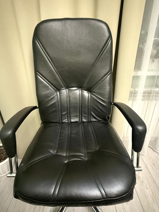 Продам офисное кресло