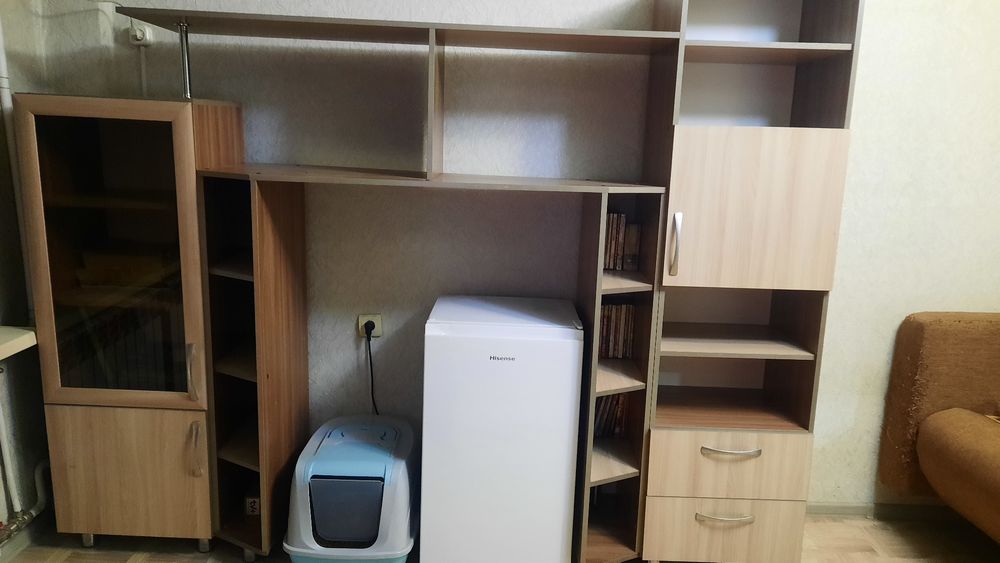 Продам стенку в зал