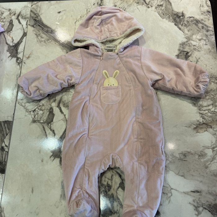 Лот от космонавт и пухкави якенца 3-6 месеца