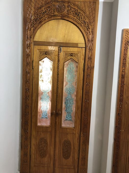 Двери из дерева , ручная работа