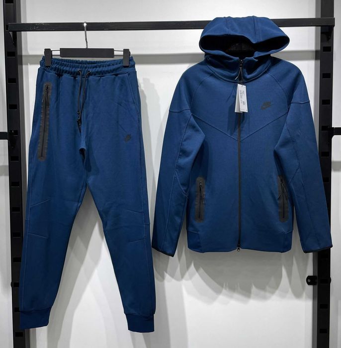 Nike tech fleece
