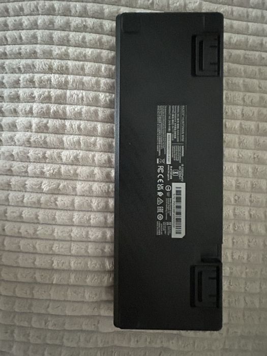 Продавам razer huntsman mini