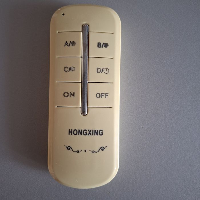 Продам люстру в рабочем состоянии