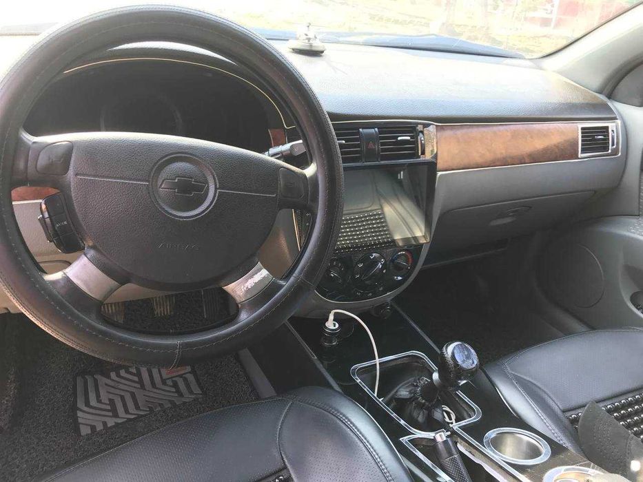 Chevrolet Lacetti 1.8 сотилади 2010 йил Механика Оқ ранг
