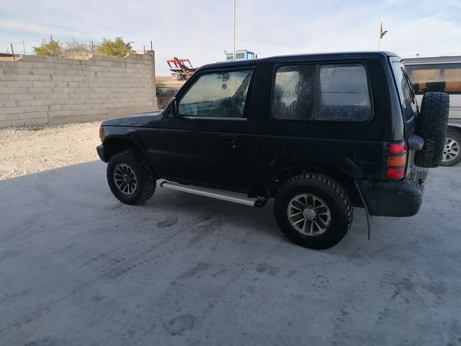 Мицубиши Паджеро 2  / Mitsubishi Padjero 2 2.5 TDI НА ЧАСТИ