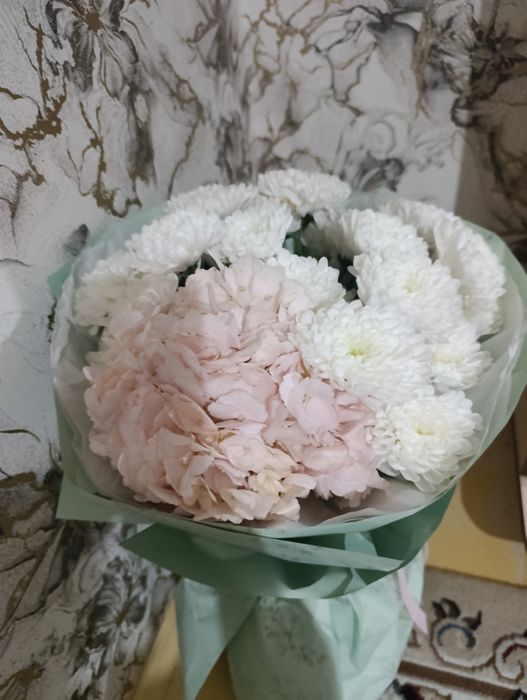 Гүл бар сатылады