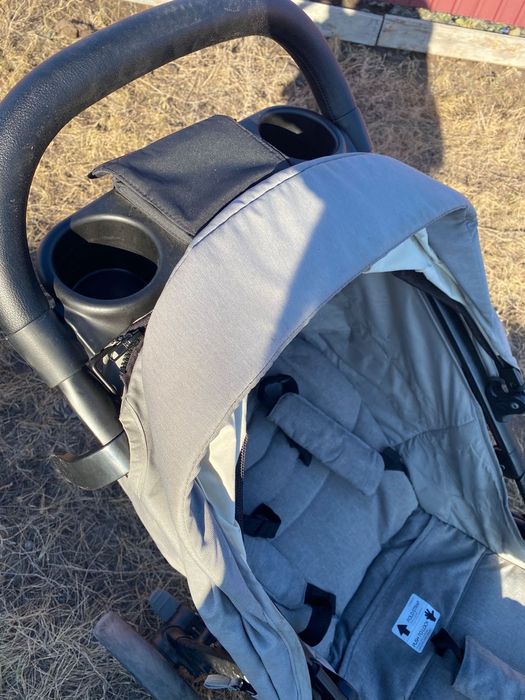 Продам детскую коляску