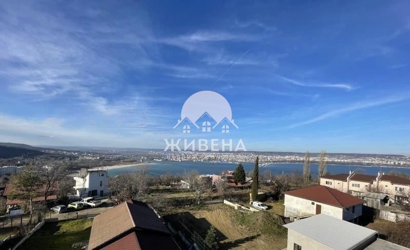 Продава парцел в м-т Зеленика, площ 1037 кв.м, с партида за ток