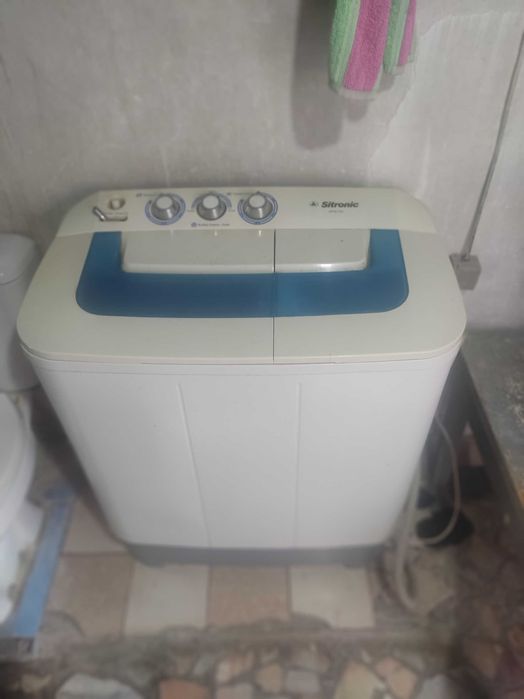 Продаю стиральную машину полу автомат