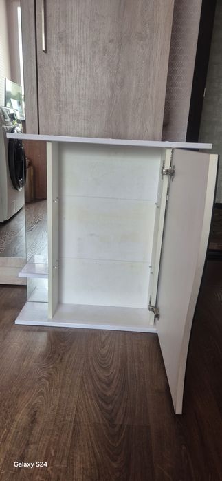 Продам шкаф для ванной комнаты
