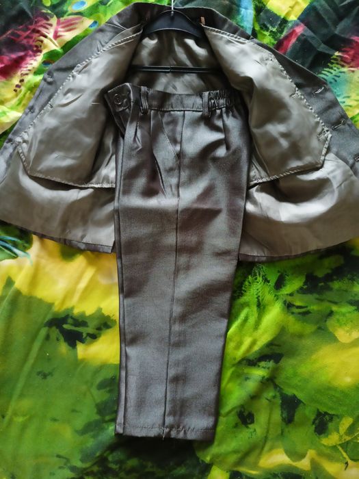 Продается костюм на мальчика на 1 годик