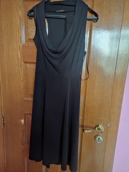 Официална рокля.