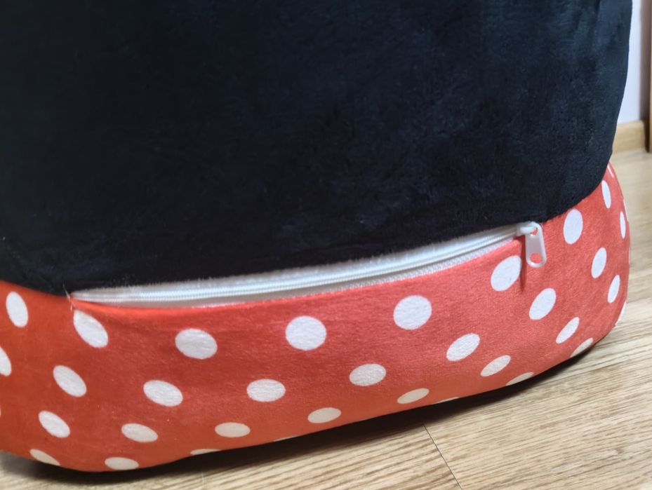Scaun moale pentru copii, în stil Mickey Mouse